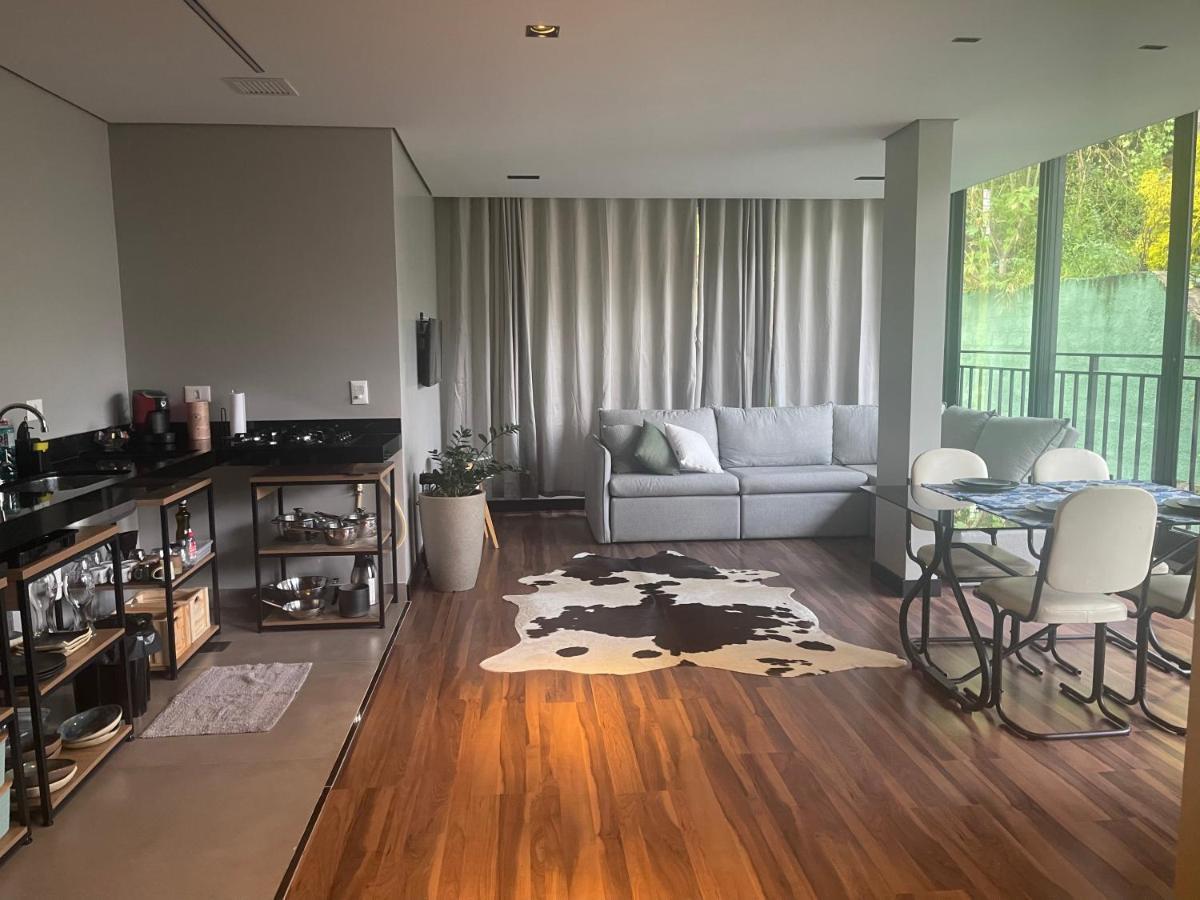 Apartamento Duplex Pertinho De Capivari Campos do Jordão